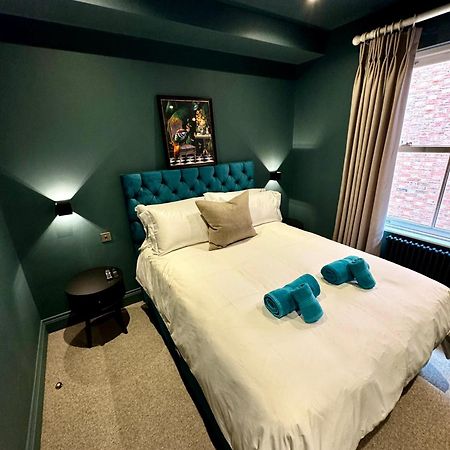 Romeo'S Arch High End Luxury In Centre Of Stratford With Parking Apartment Exterior photo